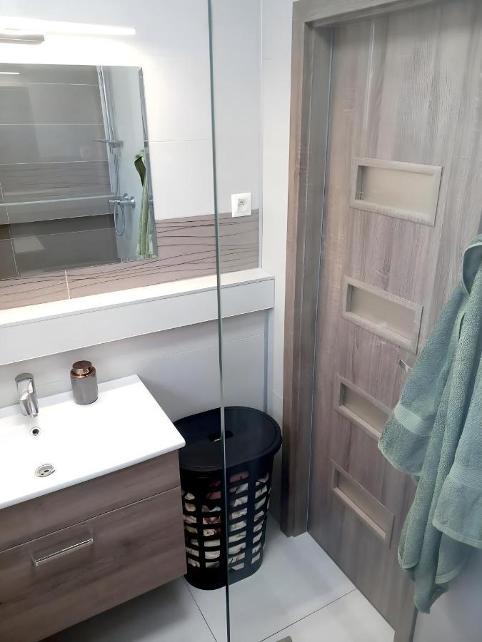 Stylovy Apartman V Samorine Apartment Bagian luar foto